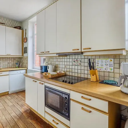 Confortable Avec Piscine Privee A *