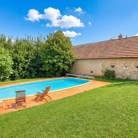 De 4 Avec Piscine Privee Jardin Clos Et Wifi A Les Aix Villa Lucenay-les-Aix