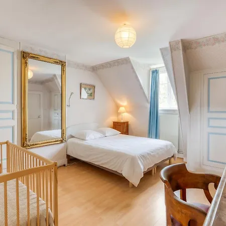 De 4 Avec Piscine Privee Jardin Clos Et Wifi A Les Aix Villa *