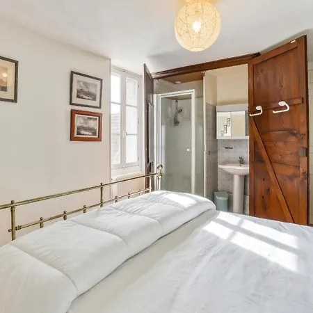 De 4 Avec Piscine Privee Jardin Clos Et Wifi A Les Aix Villa *