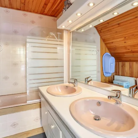 De 4 Avec Piscine Privee Jardin Clos Et Wifi A Les Aix * Lucenay-les-Aix
