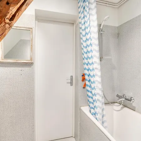 De 4 Avec Piscine Privee Jardin Clos Et Wifi A Les Aix Villa Lucenay-les-Aix