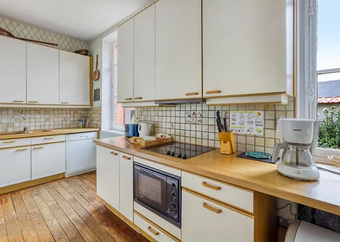 Confortable Avec Piscine Privee A *