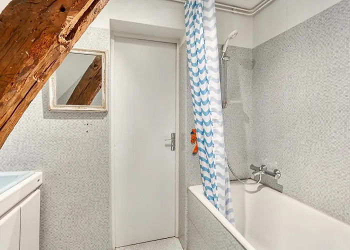 Willa Confortable Avec Piscine Privee A *